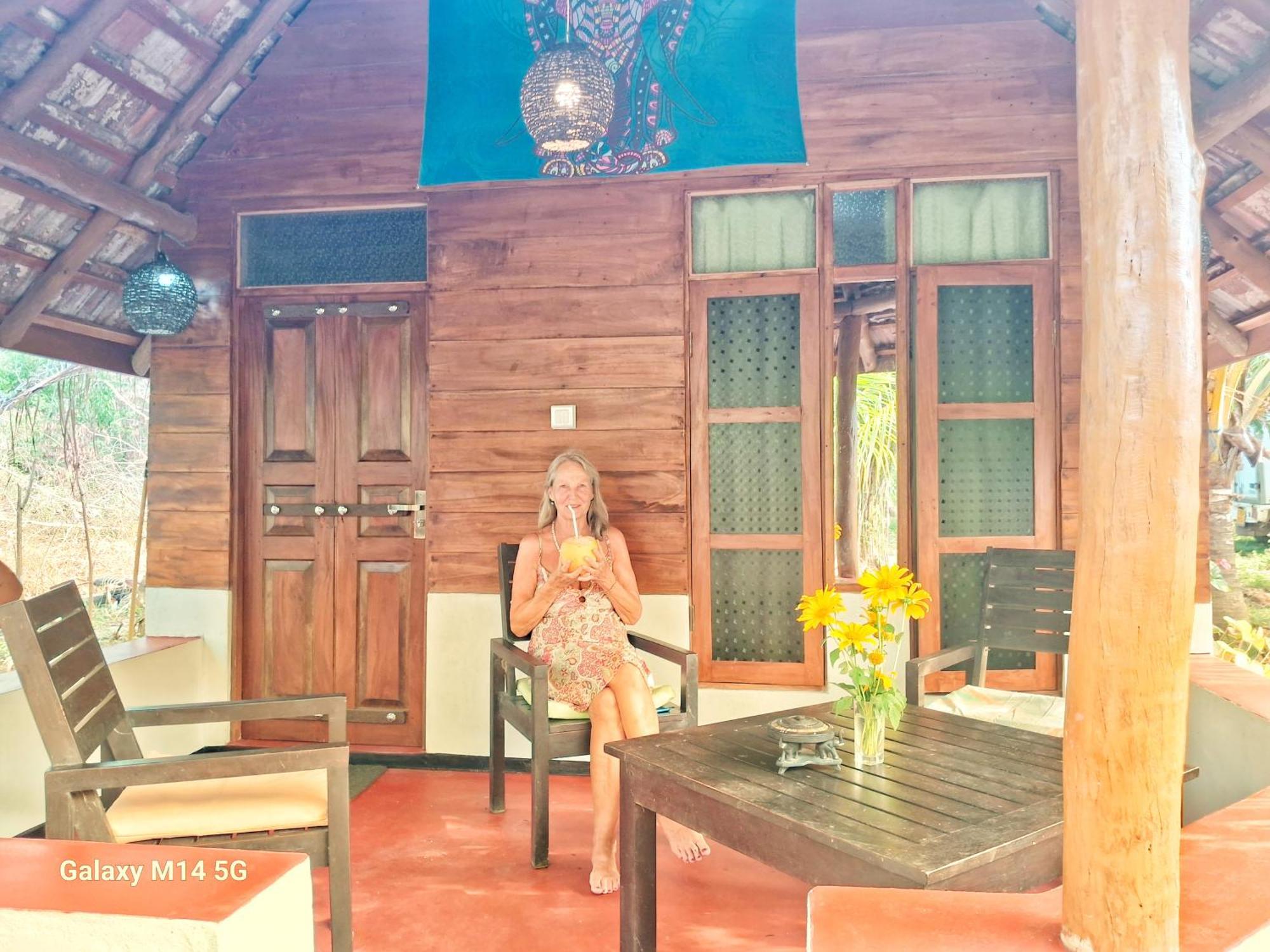 Sea Sound Cabana & Restaurant Тангале Екстериор снимка