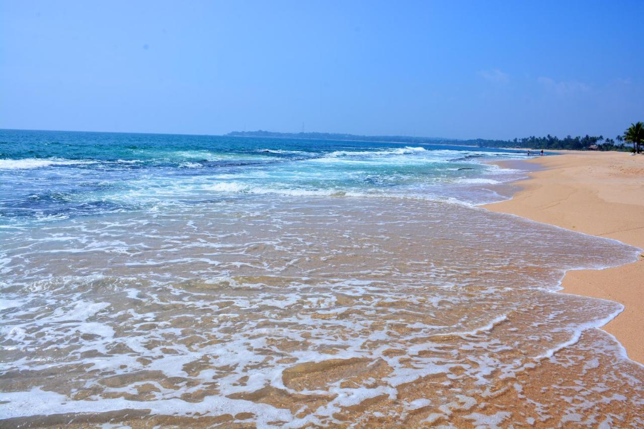 Sea Sound Cabana & Restaurant Тангале Екстериор снимка